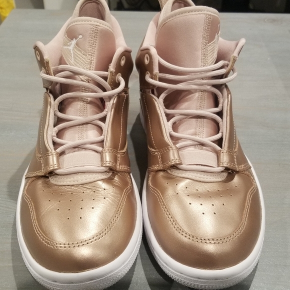 Nike Jordan Fadeaway SE, Size 6 - Picture 2 of 6